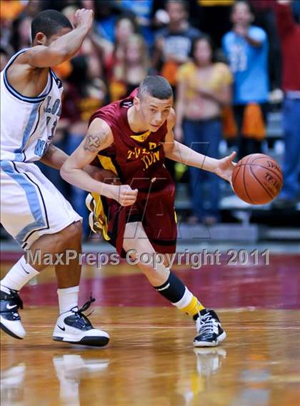 Thumbnail 3 in Tulare Union vs. Clovis North (CIF CS D2 Final) photogallery.