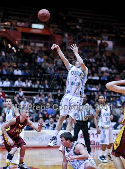 Thumbnail 1 in Tulare Union vs. Clovis North (CIF CS D2 Final) photogallery.