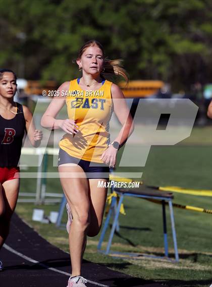 Thumbnail 3 in Independence Track Meet photogallery.