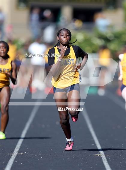 Thumbnail 3 in Independence Track Meet photogallery.