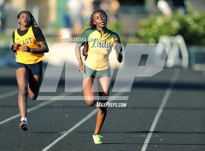 Thumbnail 2 in Independence Track Meet photogallery.