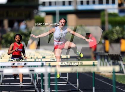 Thumbnail 2 in Independence Track Meet photogallery.
