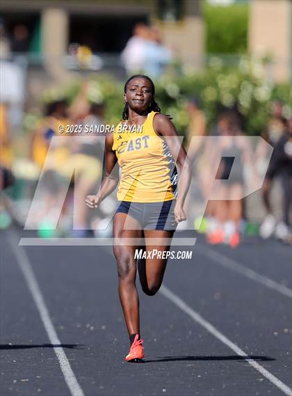 Thumbnail 2 in Independence Track Meet photogallery.