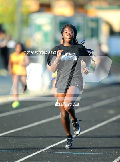 Thumbnail 3 in Independence Track Meet photogallery.