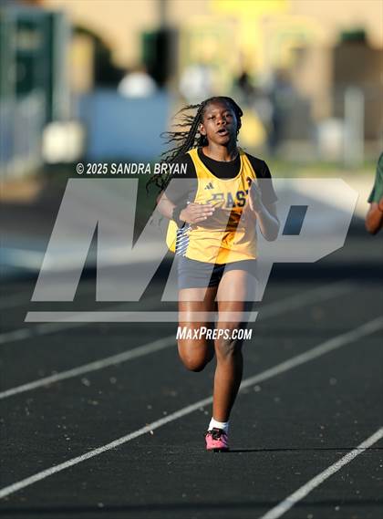 Thumbnail 3 in Independence Track Meet photogallery.