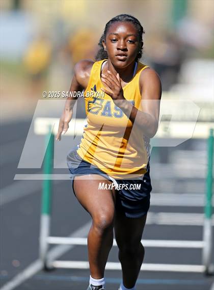 Thumbnail 3 in Independence Track Meet photogallery.