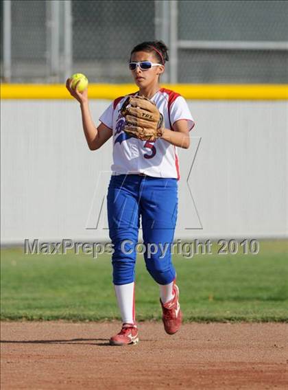Thumbnail 1 in East Bakersfield @ Liberty photogallery.