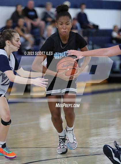 Thumbnail 2 in Teays Valley vs Hilliard Darby (Scrimmage) photogallery.