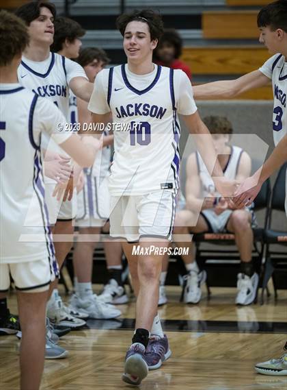 Thumbnail 2 in Jackson vs. Woodward photogallery.