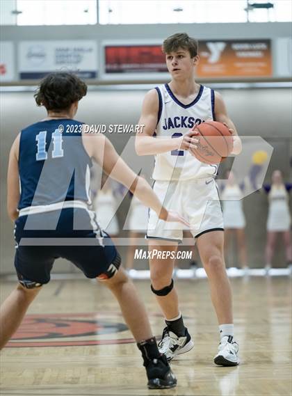 Thumbnail 3 in Jackson vs. Woodward photogallery.
