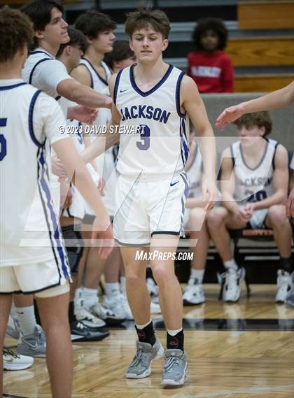 Thumbnail 3 in Jackson vs. Woodward photogallery.