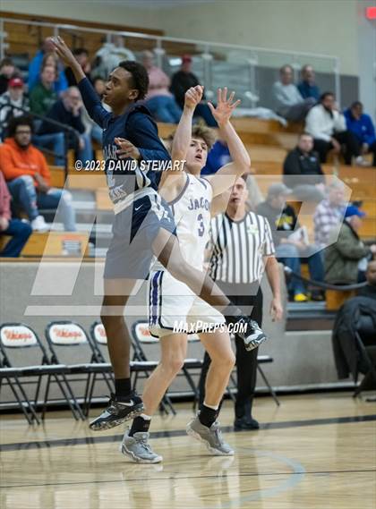 Thumbnail 3 in Jackson vs. Woodward photogallery.