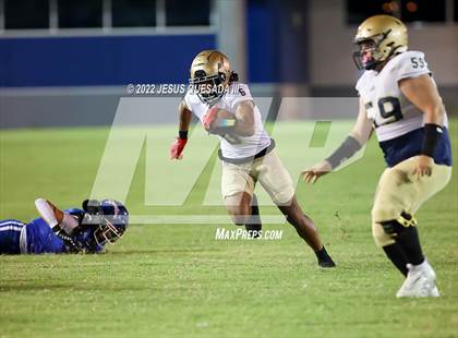 Thumbnail 2 in Mater Dei Catholic @ Central photogallery.