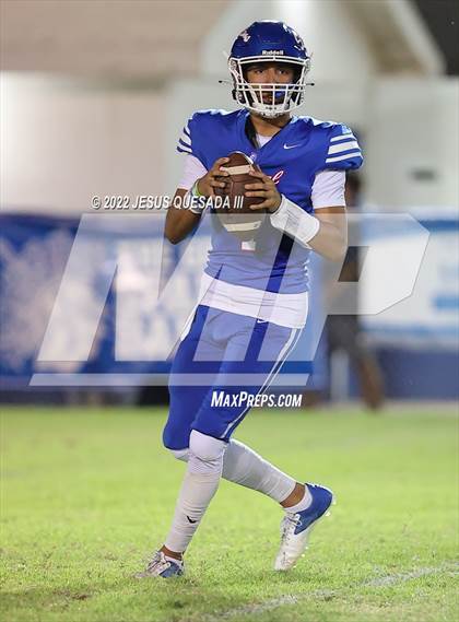 Thumbnail 3 in Mater Dei Catholic @ Central photogallery.