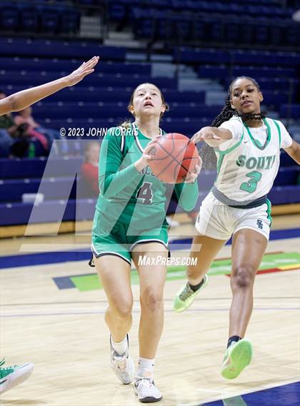 Thumbnail 2 in Fort Wayne South Side vs. Concord (PSM Holiday Shootout) photogallery.