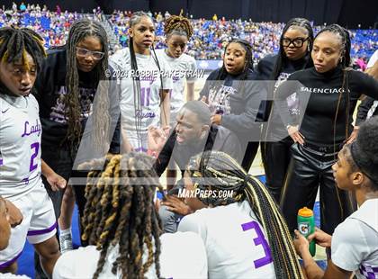 Thumbnail 2 in Lincoln vs. La Vega (UIL 4A Basketball Semifinal) photogallery.