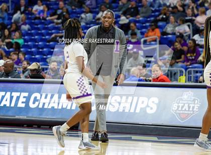 Thumbnail 1 in Lincoln vs. La Vega (UIL 4A Basketball Semifinal) photogallery.