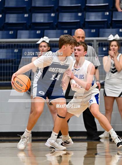 Thumbnail 3 in Harrison vs Greenwood photogallery.