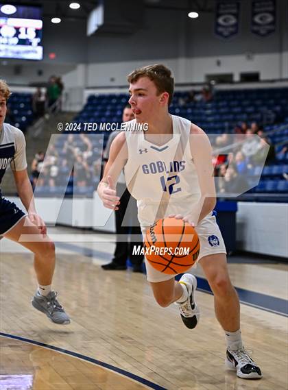 Thumbnail 1 in Harrison vs Greenwood photogallery.