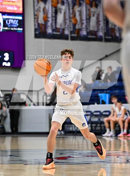Thumbnail 2 in Harrison vs Greenwood photogallery.