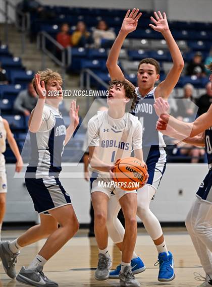 Thumbnail 1 in Harrison vs Greenwood photogallery.