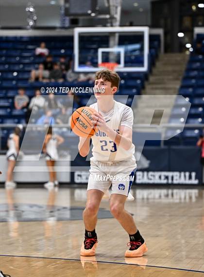 Thumbnail 2 in Harrison vs Greenwood photogallery.