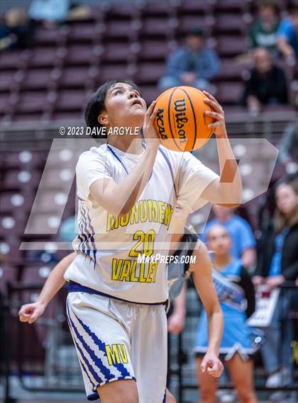 Thumbnail 2 in Piute vs. Monument Valley (UHSAA 1A 5th/7th Place) photogallery.