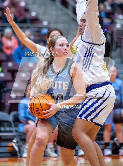Thumbnail 2 in Piute vs. Monument Valley (UHSAA 1A 5th/7th Place) photogallery.