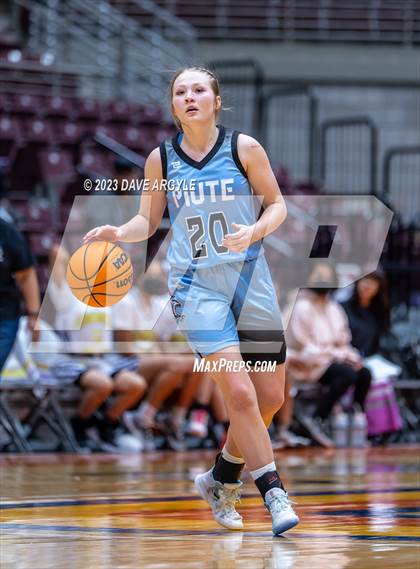Thumbnail 2 in Piute vs. Monument Valley (UHSAA 1A 5th/7th Place) photogallery.
