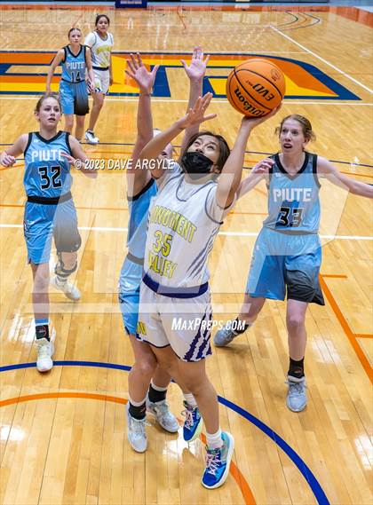 Thumbnail 1 in Piute vs. Monument Valley (UHSAA 1A 5th/7th Place) photogallery.