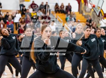 Thumbnail 2 in Royal @ Simi Valley photogallery.