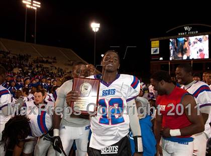 Thumbnail 3 in Scotland vs. Porter Ridge (NCHSAA 4A Final) photogallery.