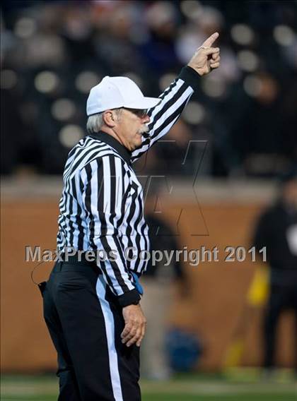 Thumbnail 2 in Scotland vs. Porter Ridge (NCHSAA 4A Final) photogallery.