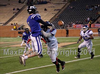 Thumbnail 1 in Scotland vs. Porter Ridge (NCHSAA 4A Final) photogallery.