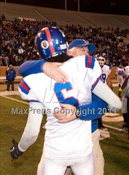 Thumbnail 1 in Scotland vs. Porter Ridge (NCHSAA 4A Final) photogallery.