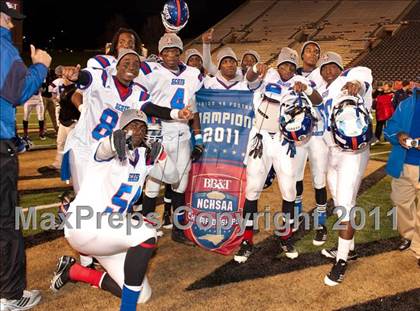 Thumbnail 2 in Scotland vs. Porter Ridge (NCHSAA 4A Final) photogallery.