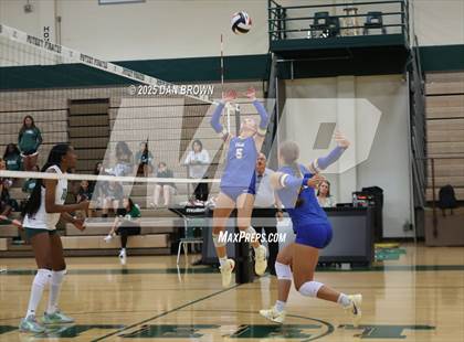 Thumbnail 2 in Sunnyvale @ Poteet photogallery.