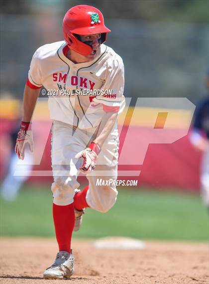 Thumbnail 3 in Mullen @ Smoky Hill photogallery.