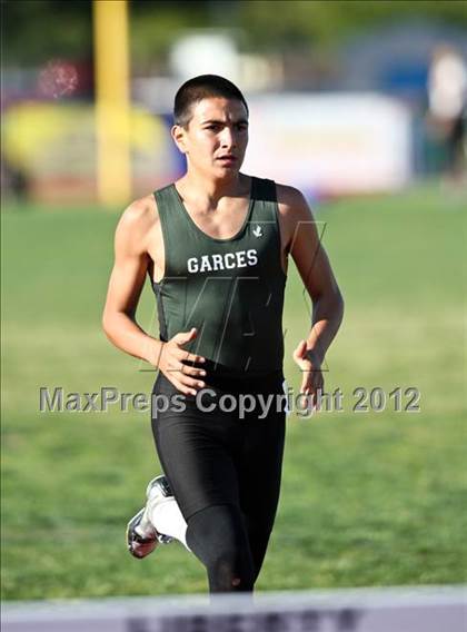 Thumbnail 2 in Titan Top 9 Invitational (Boys Hurdles) photogallery.