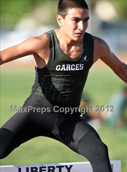 Thumbnail 3 in Titan Top 9 Invitational (Boys Hurdles) photogallery.
