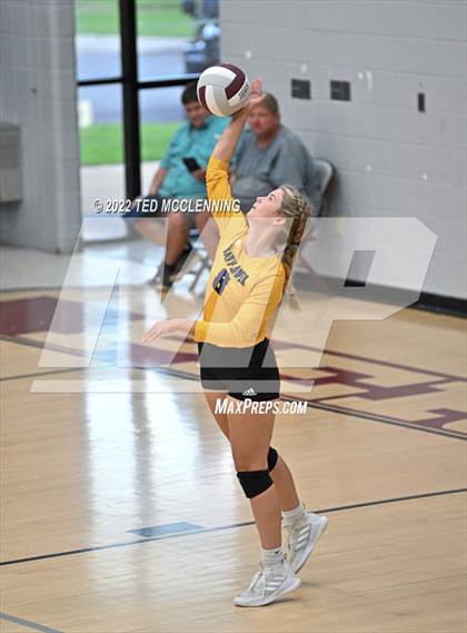 Thumbnail 1 in Mayflower @ Perryville photogallery.