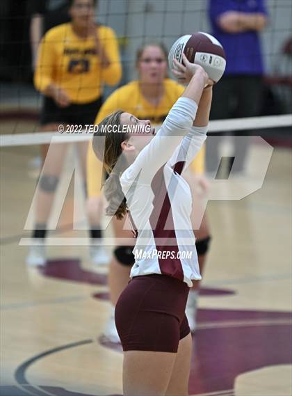 Thumbnail 2 in Mayflower @ Perryville photogallery.