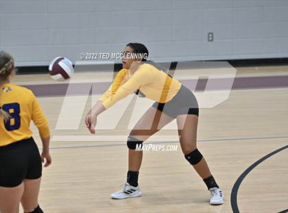 Thumbnail 2 in Mayflower @ Perryville photogallery.
