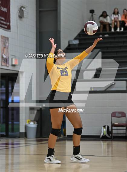 Thumbnail 1 in Mayflower @ Perryville photogallery.