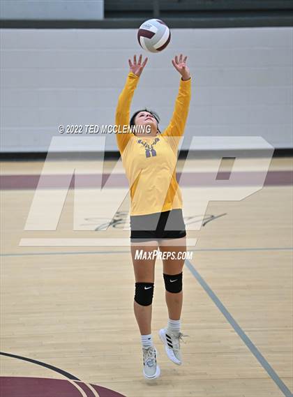 Thumbnail 3 in Mayflower @ Perryville photogallery.