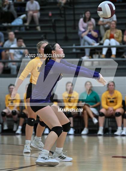 Thumbnail 2 in Mayflower @ Perryville photogallery.