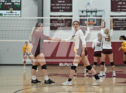 Thumbnail 1 in Mayflower @ Perryville photogallery.