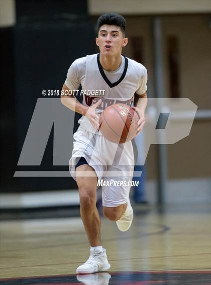 Thumbnail 3 in Great Oak @ Murrieta Valley photogallery.