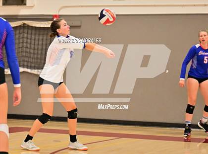 Thumbnail 3 in Clairemont vs Grossmont (Monte Vista Invitational) photogallery.