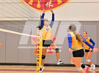 Thumbnail 2 in Clairemont vs Grossmont (Monte Vista Invitational) photogallery.